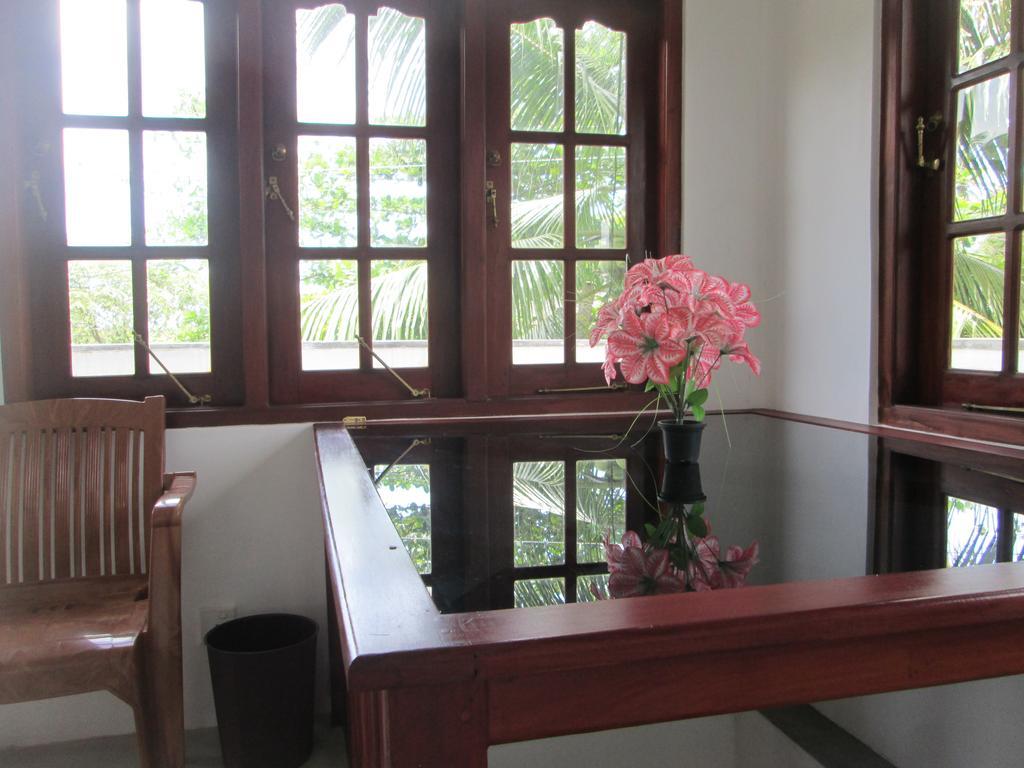 Bay Reach Home Stay Weligama Ngoại thất bức ảnh