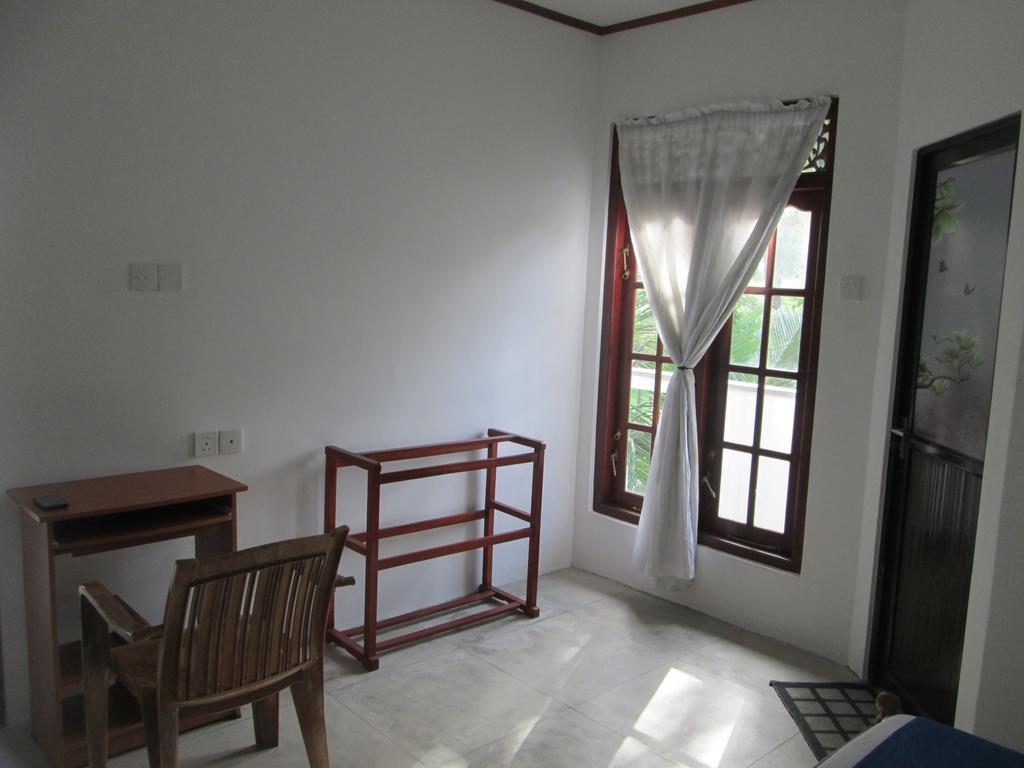 Bay Reach Home Stay Weligama Ngoại thất bức ảnh