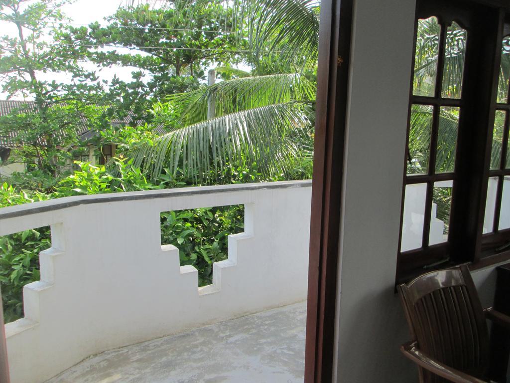 Bay Reach Home Stay Weligama Ngoại thất bức ảnh