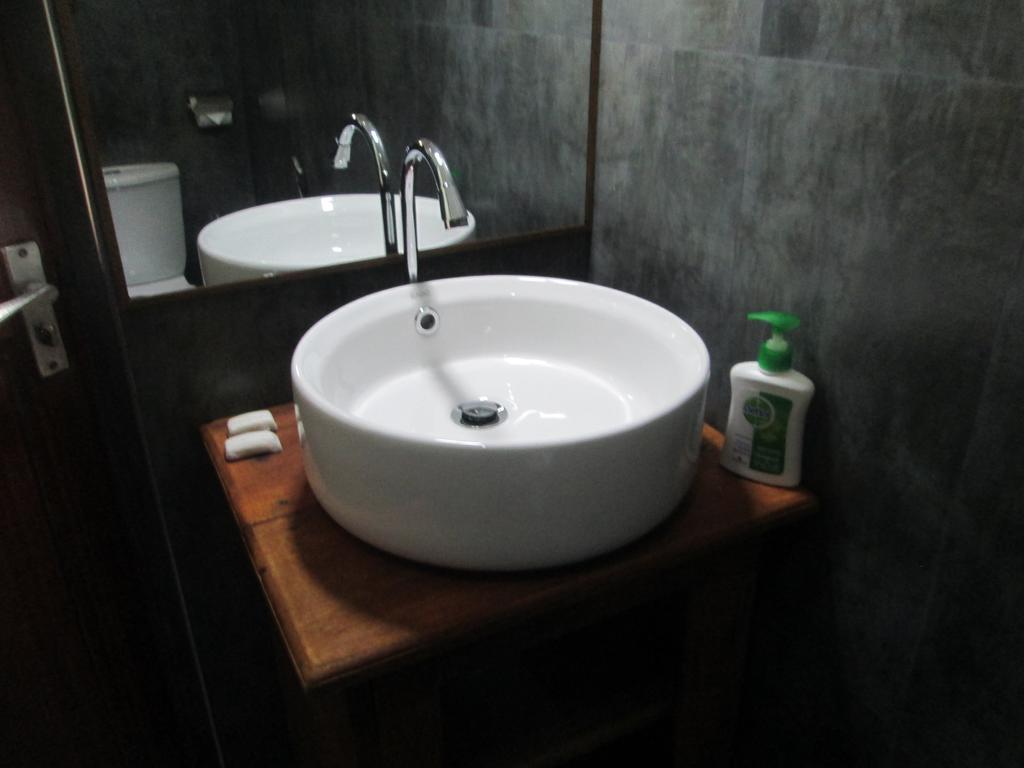 Bay Reach Home Stay Weligama Ngoại thất bức ảnh