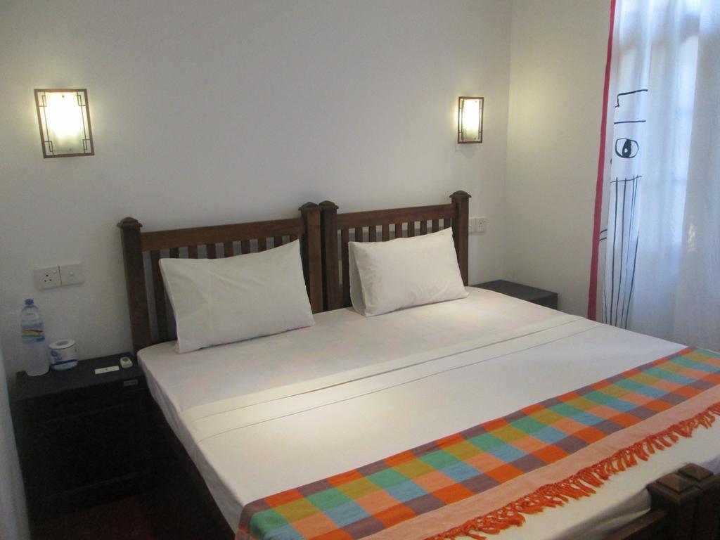 Bay Reach Home Stay Weligama Ngoại thất bức ảnh