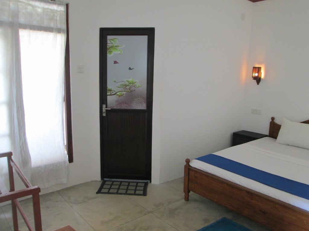 Bay Reach Home Stay Weligama Ngoại thất bức ảnh